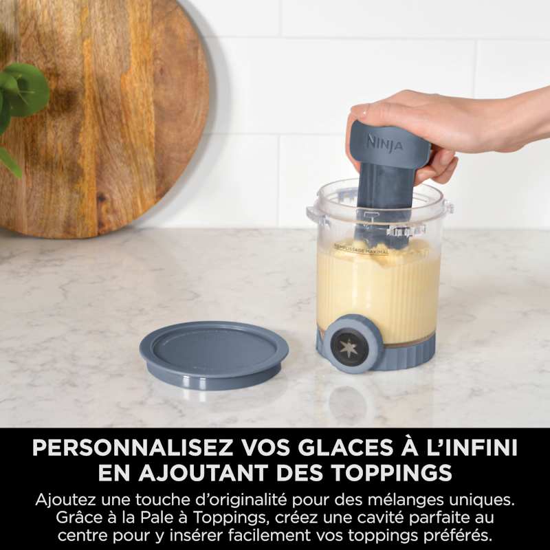 Machine à glaces et glaces à l'italienne 13-en-1 Ninja CREAMi Scoop & Swirl NC702EU